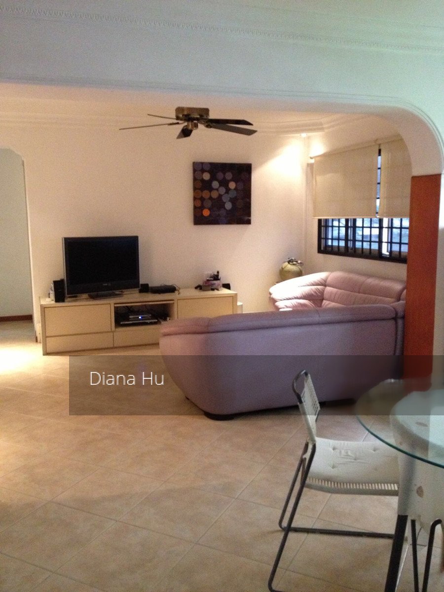 Hougang Avenue 8 thumbnail photo
